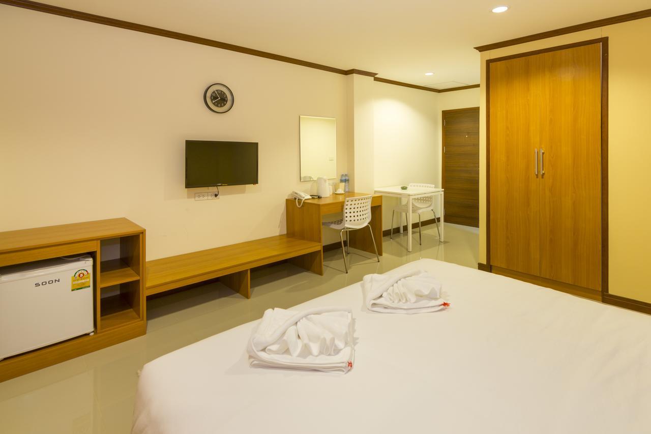 Central Avenue Residency Pattaya Exterior photo